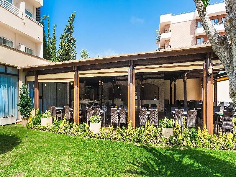 Globales Santa Ponsa Park Hotel 4*,